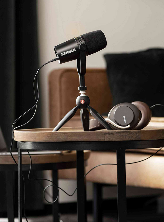 The 8 Best Mobile Podcast Microphones That Won't Break the Bank