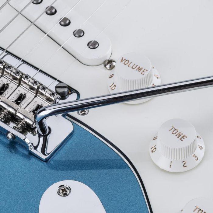 Fender Limited Edition Player Stratocaster, Lake Placid Blue Hardware Detail