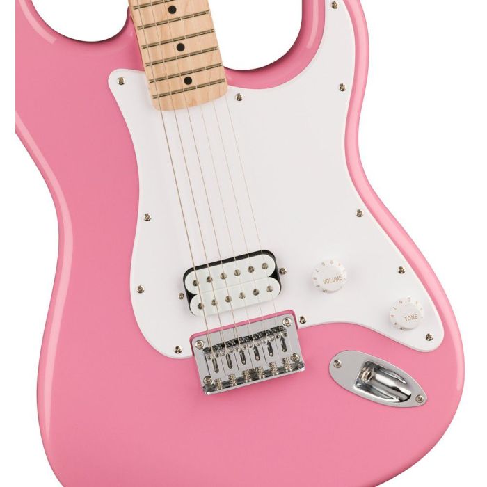 Squier Sonic Stratocaster Ht H MN Flash Pink, body closeup