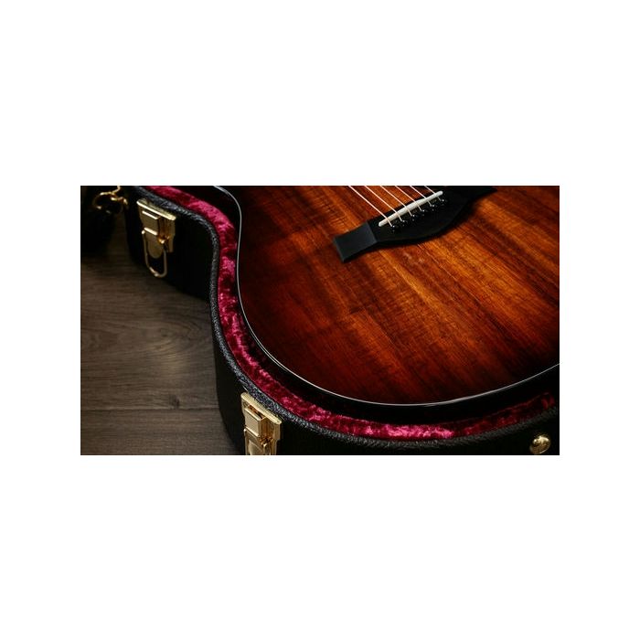 Taylor 222ce-K Koa Deluxe body