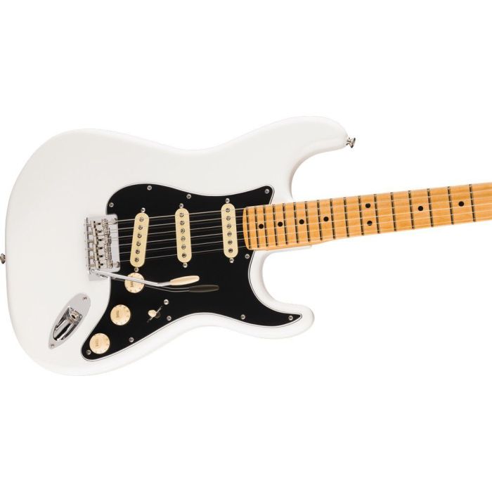 Fender Player II Stratocaster Mn Polar White, angled view