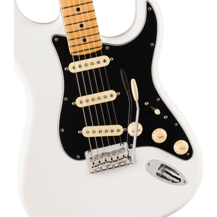 Fender Player II Stratocaster Mn Polar White, body closeup