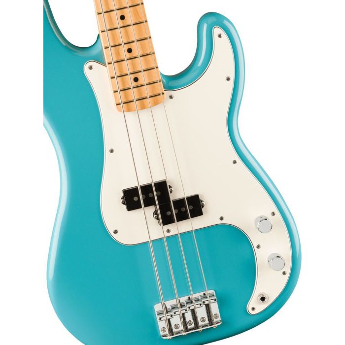 Fender Player II Precision Bass Mn Aquatone Blue, body closeup