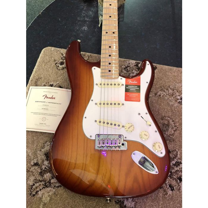 B Stock Fender American Pro Stratocaster MN Sienna Sunburst Front View