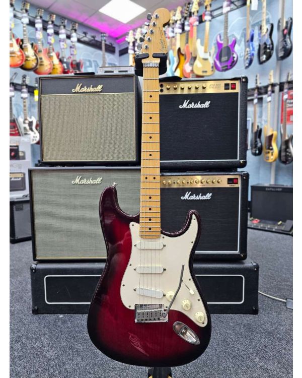 Pre-Owned Fender Stratocaster Plus Deluxe, Crimson Burst