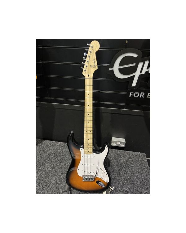 Pre-Loved Squier Sonic Stratocaster in 3 Tone Sunburst (057208)