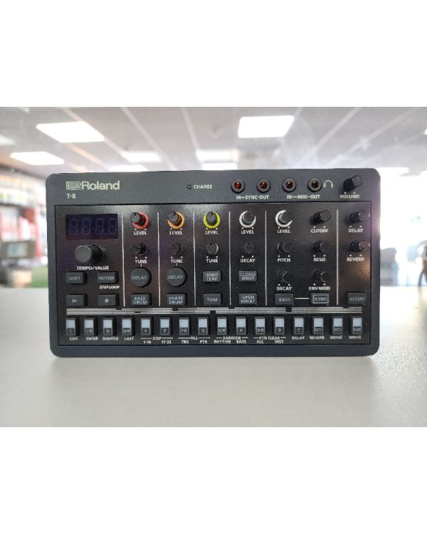 Pre-Owned Roland T-8 (051473)