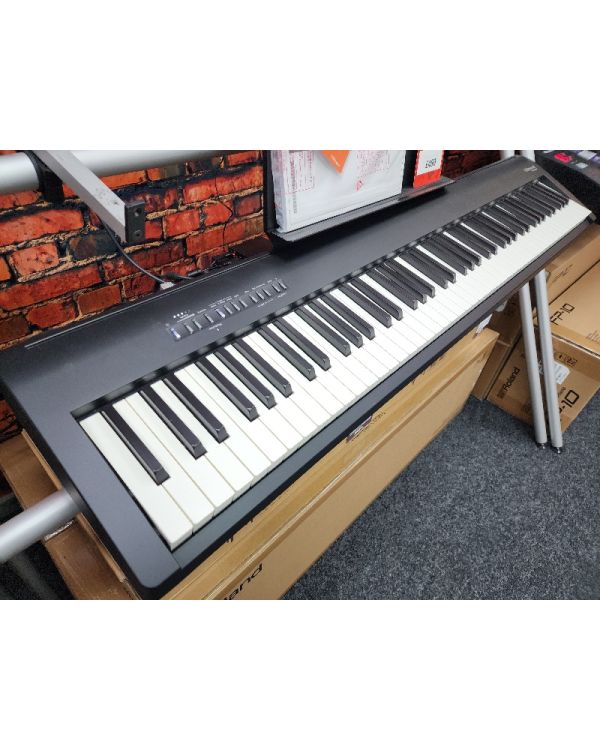 Pre-Owned Roland FP30X (054796)