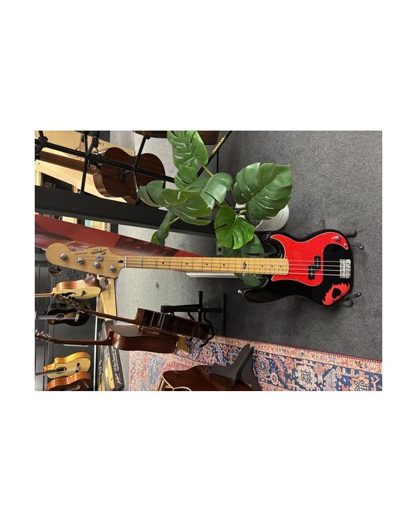 Pre-Owned Squier Precision Bass Pete Wentz Signature (057266)