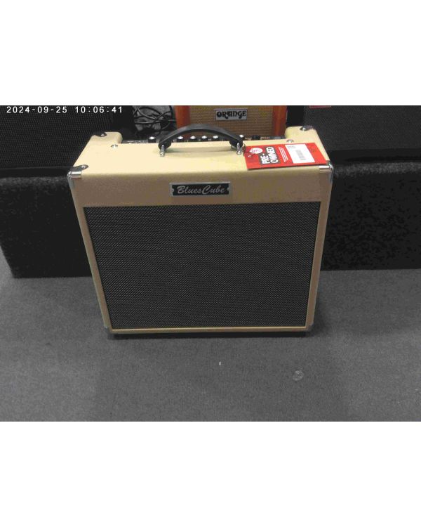 Pre-owned blues cube stage (053321)