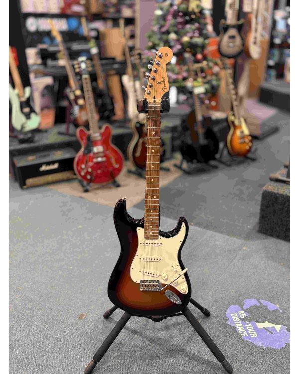 pre owned fender player strat 3ts (054271)