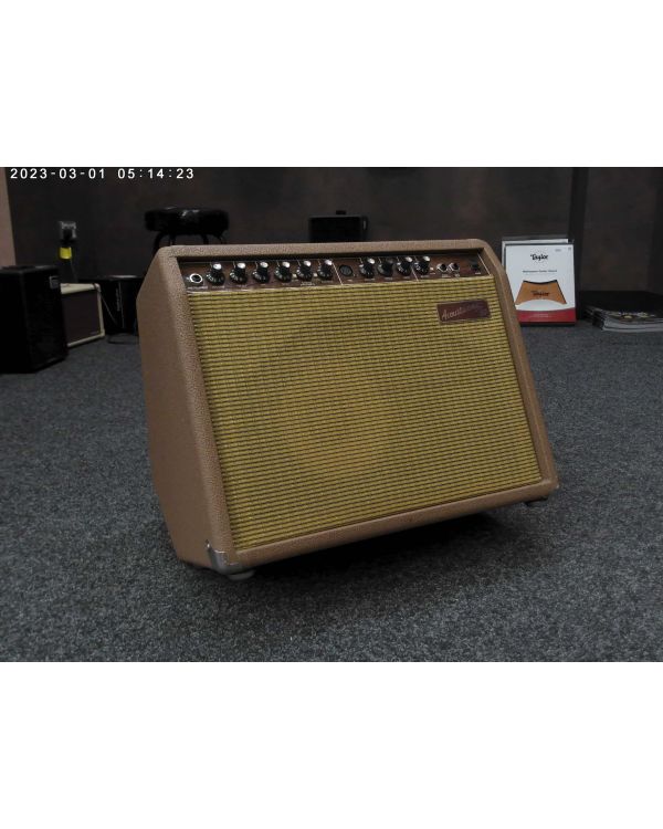 Pre-Owned Fender Acoustasonic 30 (048926)