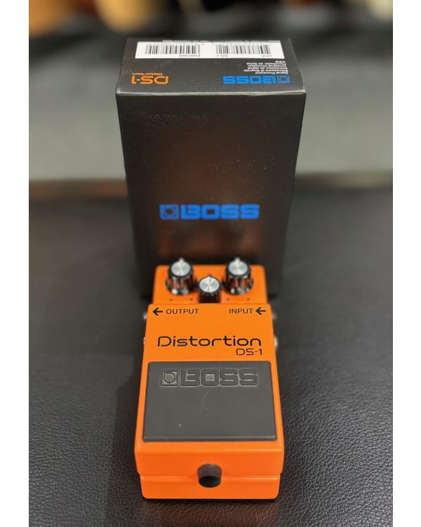 Pre-Owned Boss DS1 Distortion Guitar Effects Pedal (052084)