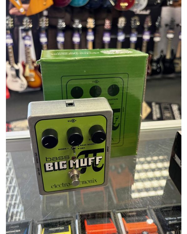 Pre-Owned Bass Big Muff Pi Bass Fuzz Pedal (053266)