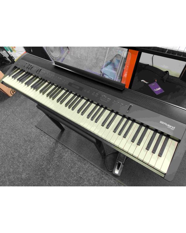 Pre-Owned Roland FP-60 Black (044952)