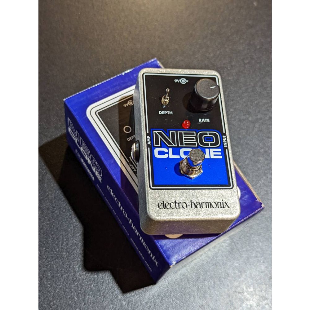 Pre-Owned Electro Harmonix Neo Clone Analog Chorus Guitar Effects Pedal