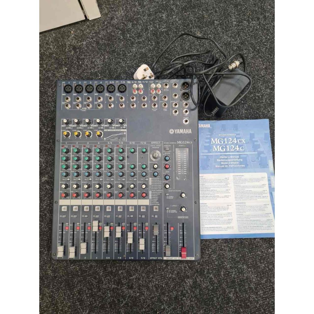 ヤマハMIXING CONSOLE MG124cミキサー - その他