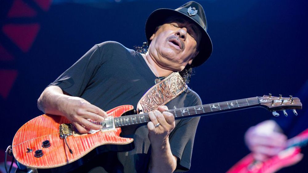 Carlos Santana  Live Gear: PRS Guitar, Seymour Duncan Pickups